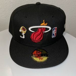 New Era Miami Heat 59FIFTY Count The Ring Fitted Hat Cap Hat Size 7 5/8 NEW